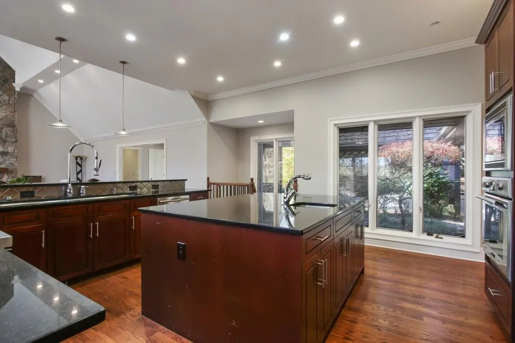 145 Habersham Waters Court, Sandy Springs, Georgia 30350, 4 Bedrooms Bedrooms, ,3 BathroomsBathrooms,Residential,Sold,145 Habersham Waters Court,6811190