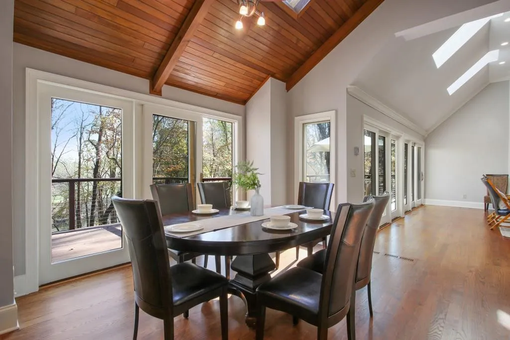 145 Habersham Waters Court, Sandy Springs, Georgia 30350, 4 Bedrooms Bedrooms, ,3 BathroomsBathrooms,Residential,Sold,145 Habersham Waters Court,6811190