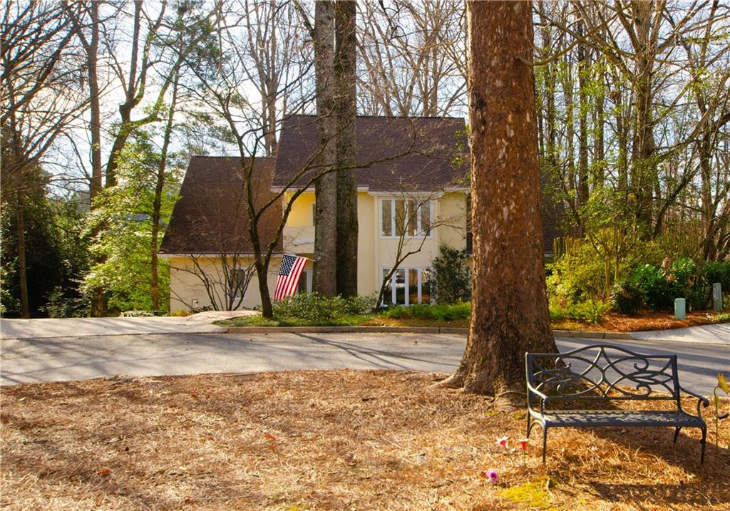 5520 Powers Ridge Court, Sandy Springs, Georgia 30327, 4 Bedrooms Bedrooms, ,3 BathroomsBathrooms,Residential,Sold,5520 Powers Ridge Court,7320685