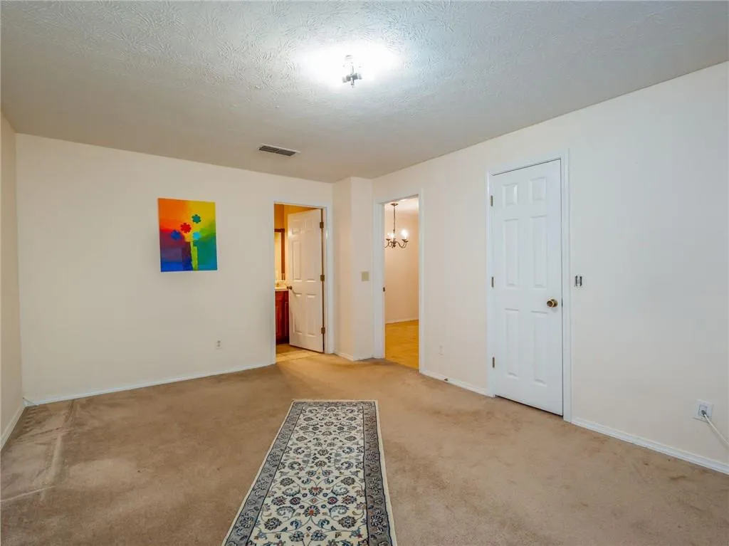 1307 Gettysburg Place, Sandy Springs, Georgia 30350, 2 Bedrooms Bedrooms, ,2 BathroomsBathrooms,Residential,Sold,1307 Gettysburg Place,6617547
