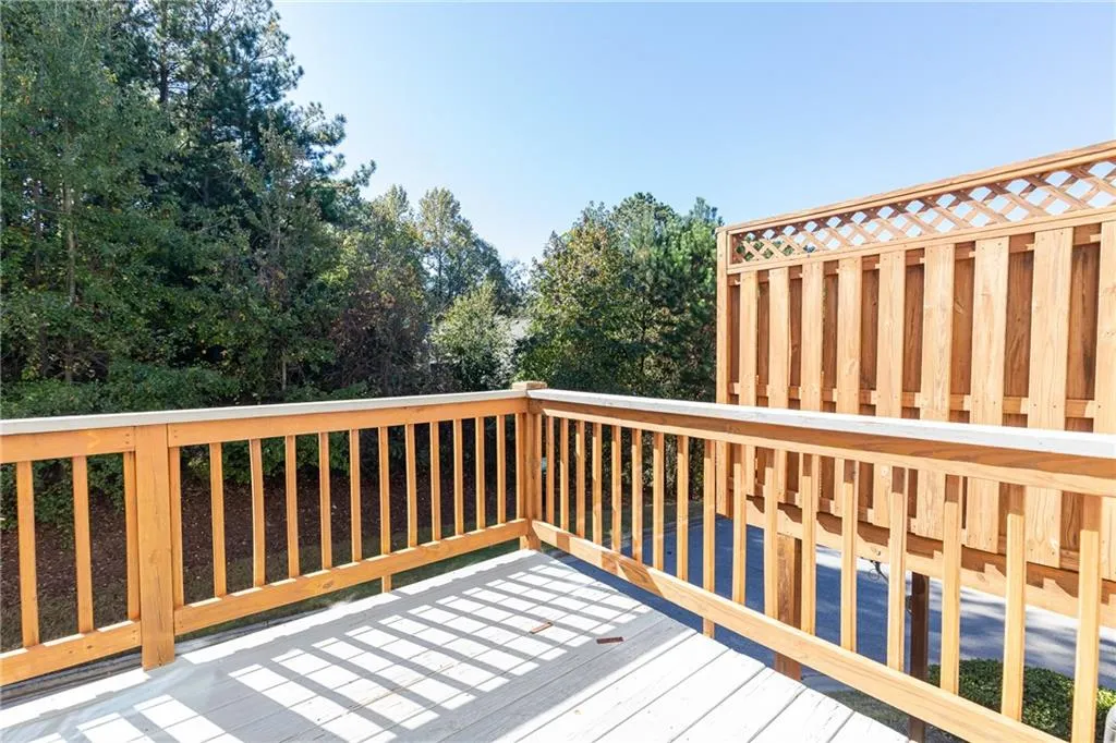 7295 Highland Bluff, Atlanta, Georgia 30328, 3 Bedrooms Bedrooms, ,3 BathroomsBathrooms,Residential,Sold,7295 Highland Bluff,6804034
