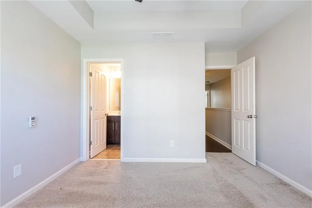 7295 Highland Bluff, Atlanta, Georgia 30328, 3 Bedrooms Bedrooms, ,3 BathroomsBathrooms,Residential,Sold,7295 Highland Bluff,6804034