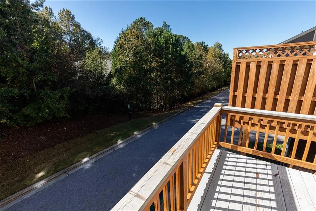 7295 Highland Bluff, Atlanta, Georgia 30328, 3 Bedrooms Bedrooms, ,3 BathroomsBathrooms,Residential,Sold,7295 Highland Bluff,6804034