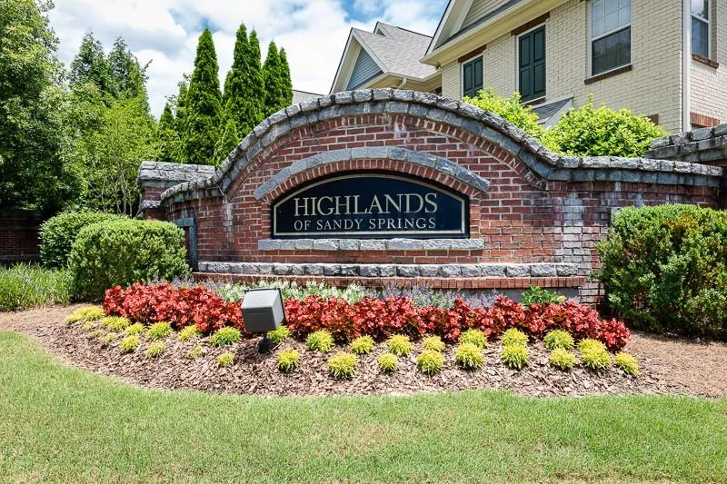 7295 Highland Bluff, Atlanta, Georgia 30328, 3 Bedrooms Bedrooms, ,3 BathroomsBathrooms,Residential,Sold,7295 Highland Bluff,6804034