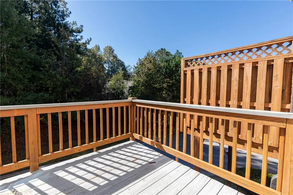 7295 Highland Bluff, Atlanta, Georgia 30328, 3 Bedrooms Bedrooms, ,3 BathroomsBathrooms,Residential,Sold,7295 Highland Bluff,6804034