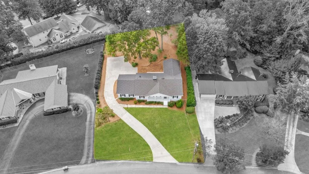 .5008 Acre Yard!