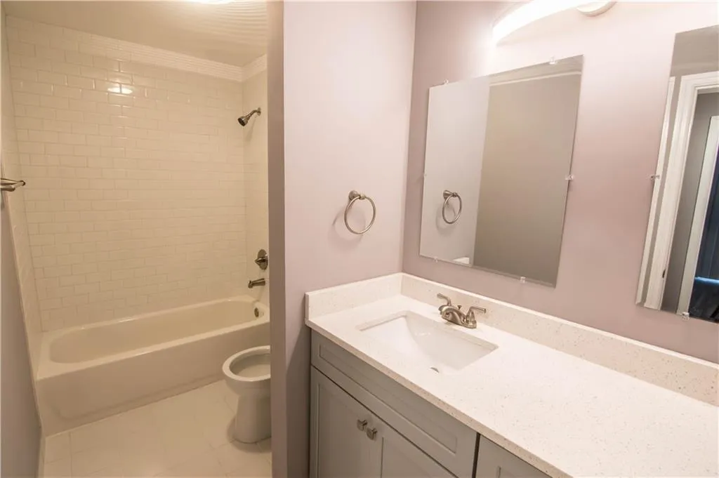 544 Granville Court, Sandy Springs, Georgia 30328, 1 Bedroom Bedrooms, ,1 BathroomBathrooms,Residential,Sold,544 Granville Court,6087805