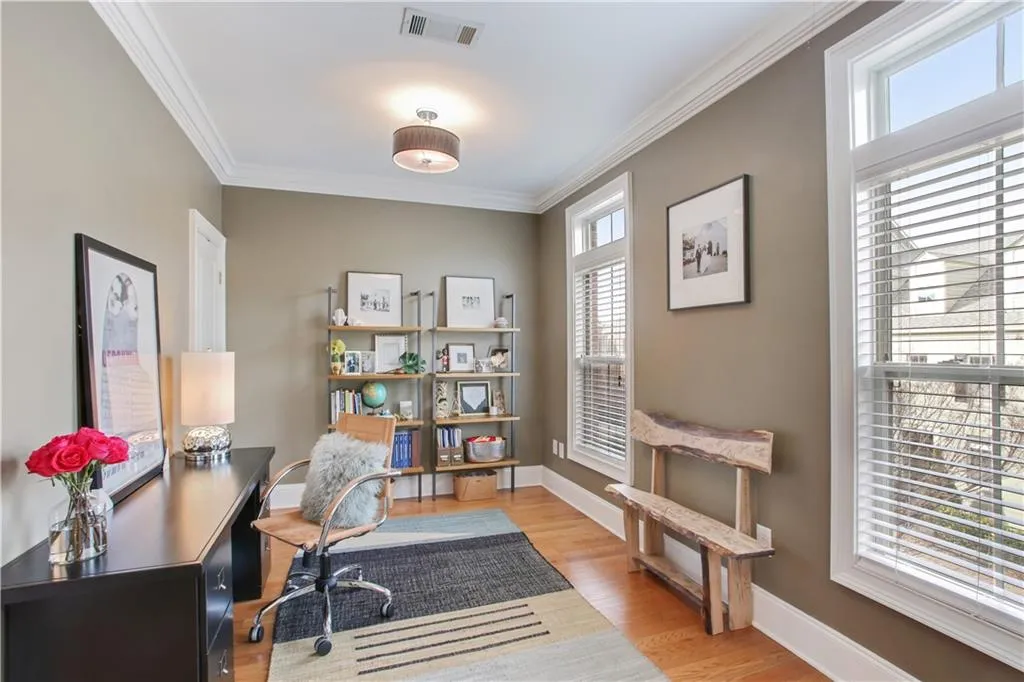 875 Perennial Drive, Atlanta, Georgia 30328, 3 Bedrooms Bedrooms, ,2 BathroomsBathrooms,Residential,Sold,875 Perennial Drive,6129119