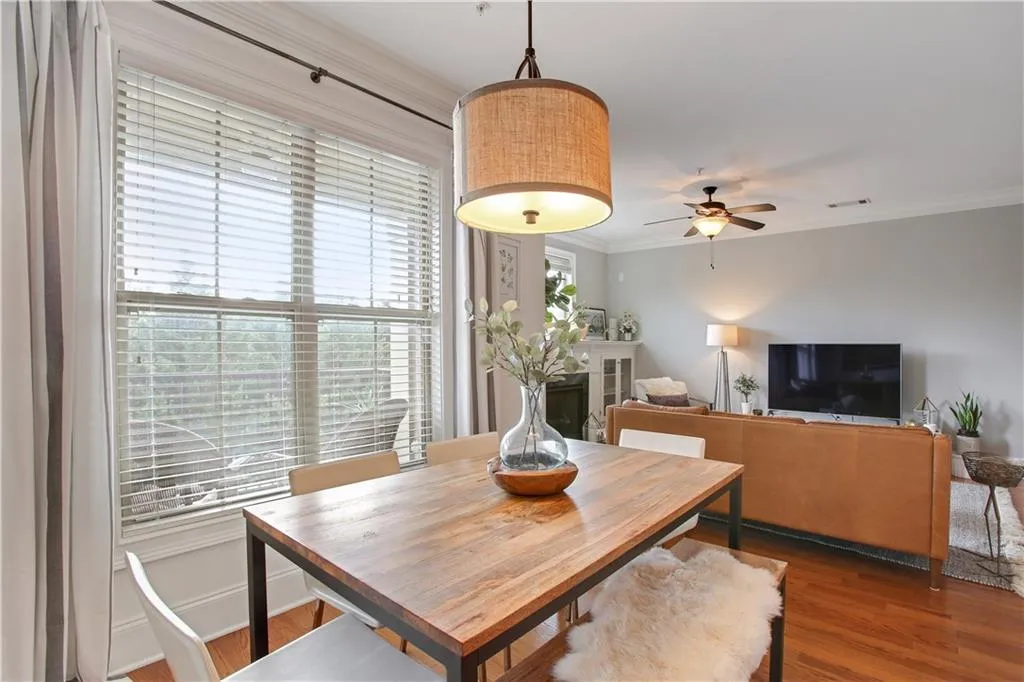 875 Perennial Drive, Atlanta, Georgia 30328, 3 Bedrooms Bedrooms, ,2 BathroomsBathrooms,Residential,Sold,875 Perennial Drive,6129119