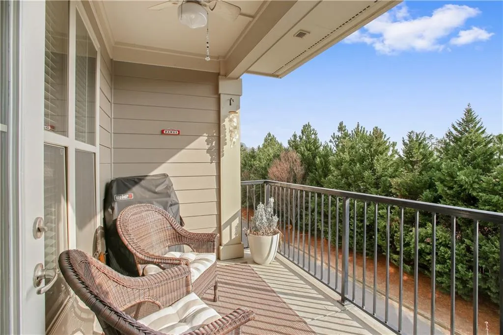 875 Perennial Drive, Atlanta, Georgia 30328, 3 Bedrooms Bedrooms, ,2 BathroomsBathrooms,Residential,Sold,875 Perennial Drive,6129119