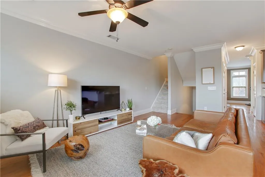 875 Perennial Drive, Atlanta, Georgia 30328, 3 Bedrooms Bedrooms, ,2 BathroomsBathrooms,Residential,Sold,875 Perennial Drive,6129119