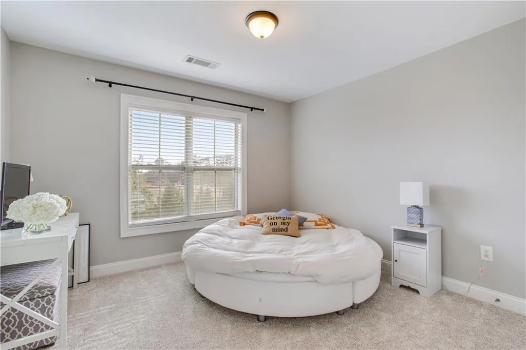 875 Perennial Drive, Atlanta, Georgia 30328, 3 Bedrooms Bedrooms, ,2 BathroomsBathrooms,Residential,Sold,875 Perennial Drive,6129119