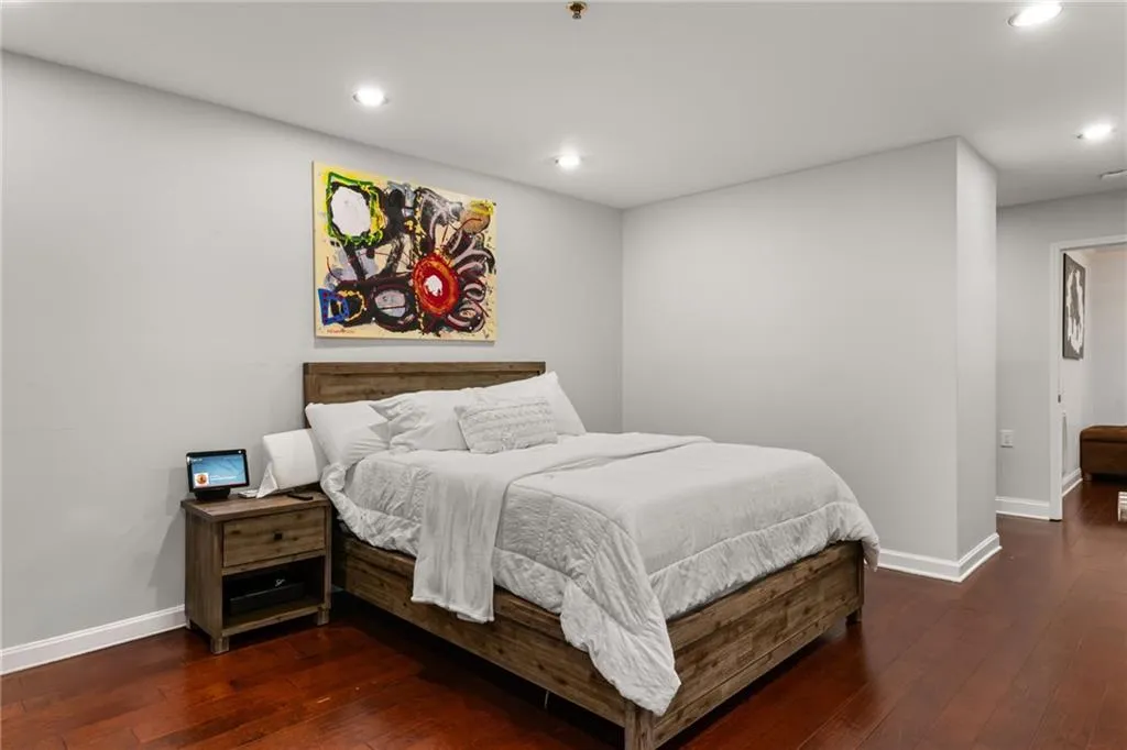 3203 Lenox Road Ne Unit 1, Atlanta, Georgia 30324, 2 Bedrooms Bedrooms, ,2 BathroomsBathrooms,Residential,For Sale,3203 Lenox Road Ne Unit 1,7612987