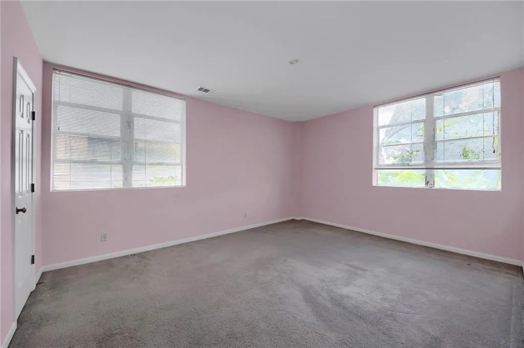 1421 Peachtree Street Unit 206, Atlanta, Georgia 30309, 2 Bedrooms Bedrooms, ,1 BathroomBathrooms,Residential,For Sale,1421 Peachtree Street Unit 206,7639155