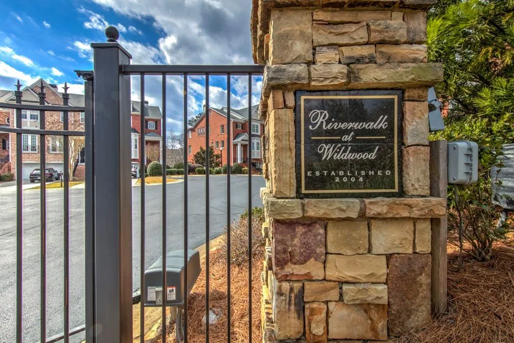 1630 Rivergreen Bend Se, Atlanta, Georgia 30339, 4 Bedrooms Bedrooms, ,3 BathroomsBathrooms,Residential,Sold,1630 Rivergreen Bend Se,5984957