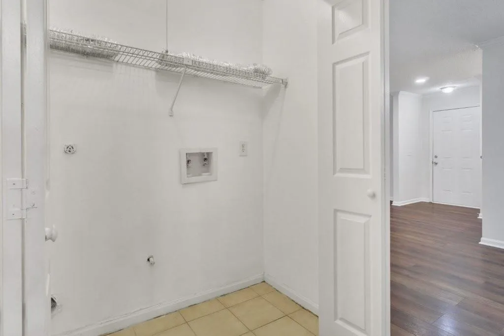 506 Barrington Hills Drive, Atlanta, Georgia 30350, 2 Bedrooms Bedrooms, ,2 BathroomsBathrooms,Residential,For Sale,506 Barrington Hills Drive,7616670