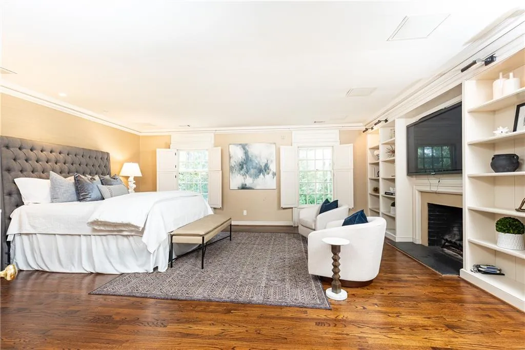 170 W Paces Ferry Road Nw, Atlanta, Georgia 30305, 4 Bedrooms Bedrooms, ,4 BathroomsBathrooms,Residential,For Sale,170 W Paces Ferry Road Nw,7658227