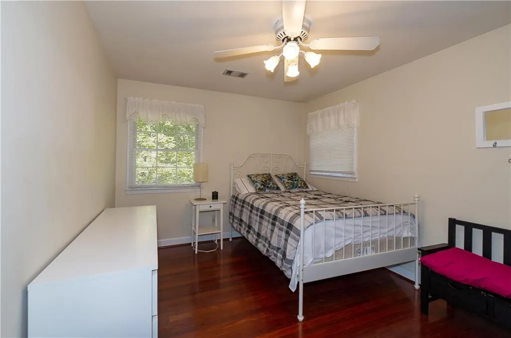 1020 Ridge Tarn, Dunwoody, Georgia 30350, 4 Bedrooms Bedrooms, ,3 BathroomsBathrooms,Residential,Sold,1020 Ridge Tarn,5612645