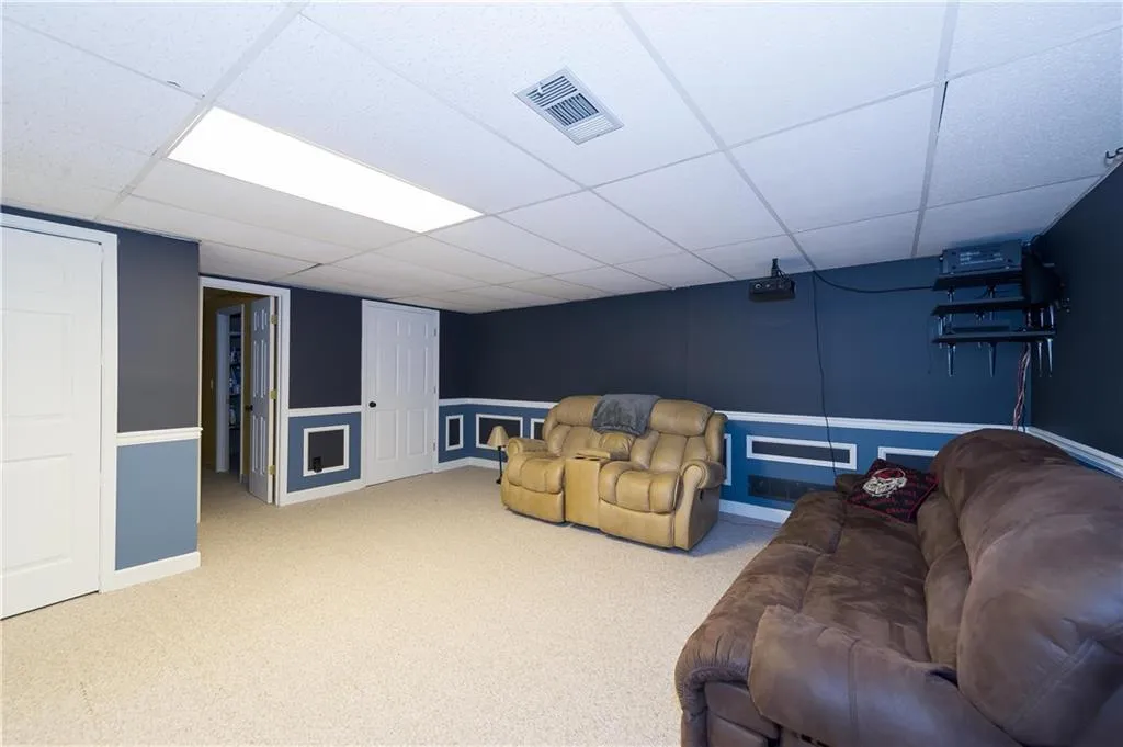 1020 Ridge Tarn, Dunwoody, Georgia 30350, 4 Bedrooms Bedrooms, ,3 BathroomsBathrooms,Residential,Sold,1020 Ridge Tarn,5612645