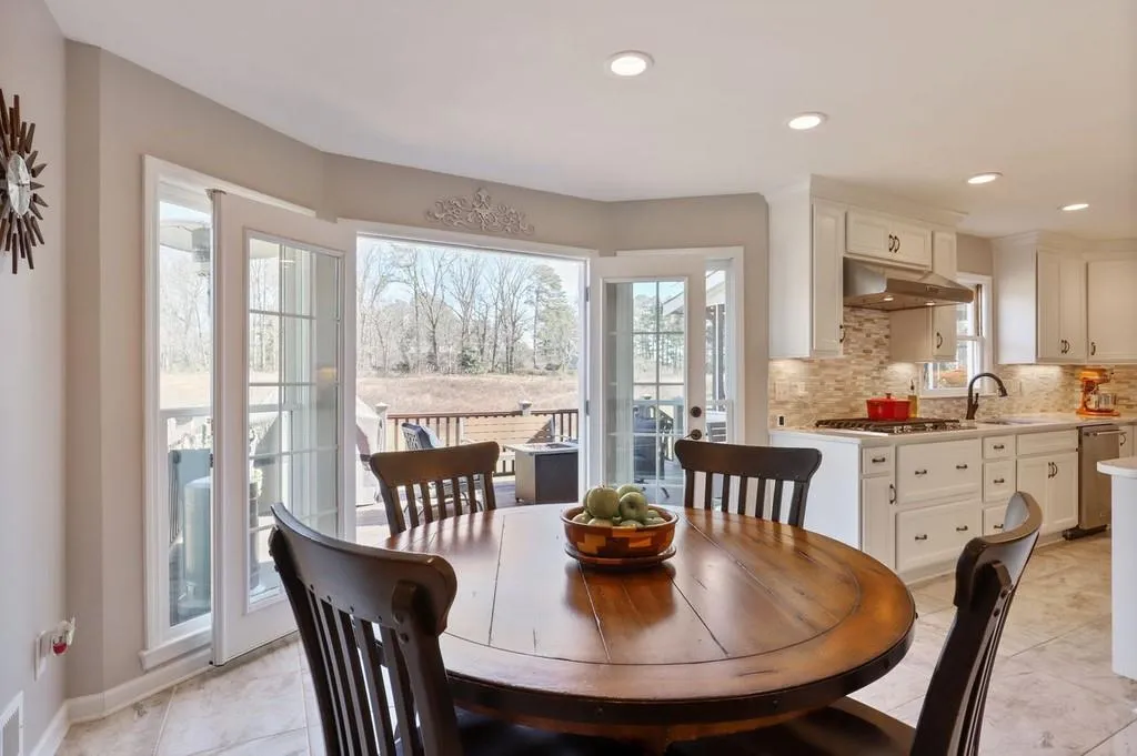 530 Spender Trace, Atlanta, Georgia 30350, 5 Bedrooms Bedrooms, ,4 BathroomsBathrooms,Residential,Sold,530 Spender Trace,6846105