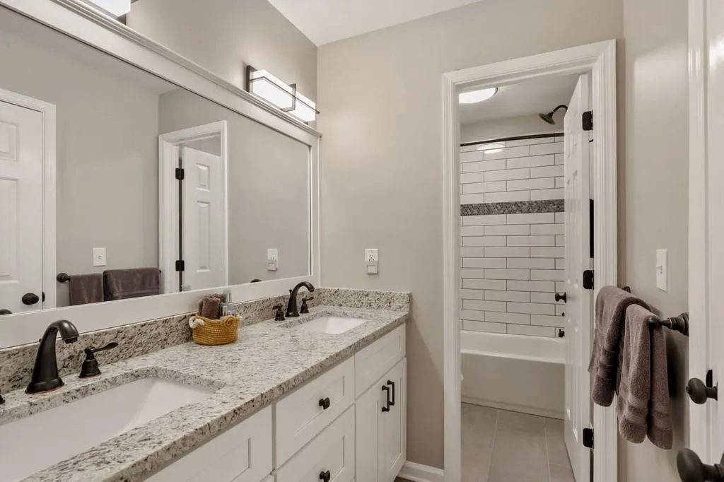 530 Spender Trace, Atlanta, Georgia 30350, 5 Bedrooms Bedrooms, ,4 BathroomsBathrooms,Residential,Sold,530 Spender Trace,6846105