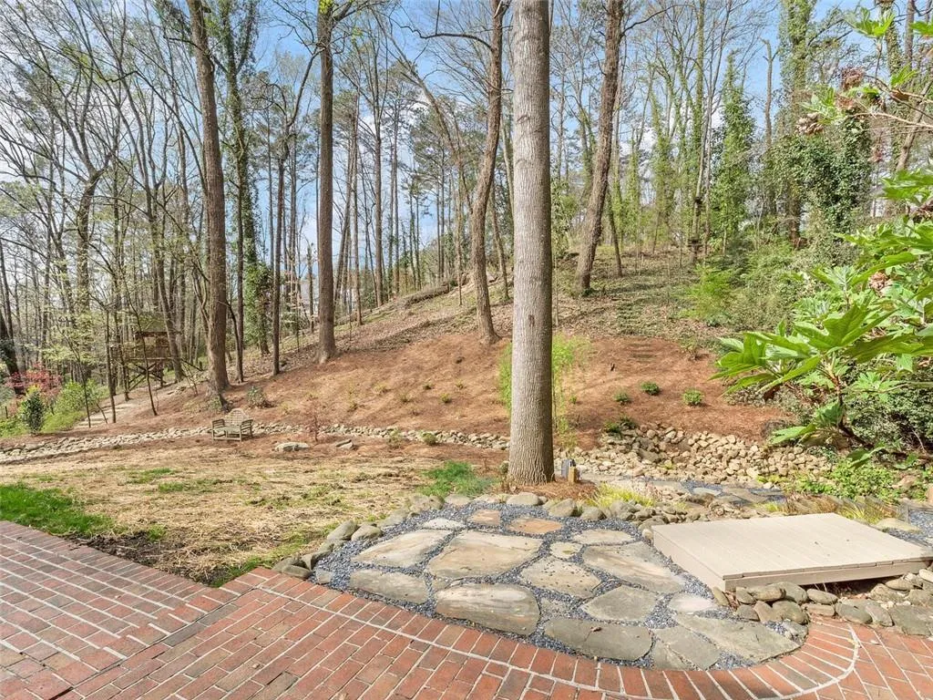 5540 Whitner Drive, Atlanta, Georgia 30327, 7 Bedrooms Bedrooms, ,4 BathroomsBathrooms,Residential,Sold,5540 Whitner Drive,7358435