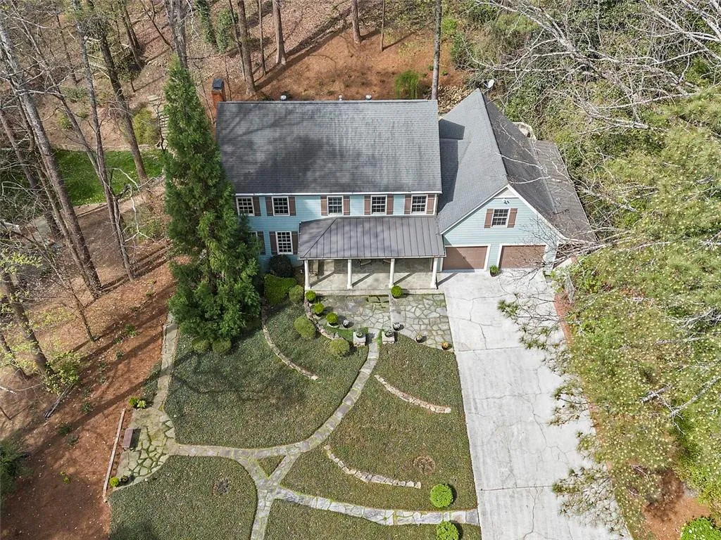 5540 Whitner Drive, Atlanta, Georgia 30327, 7 Bedrooms Bedrooms, ,4 BathroomsBathrooms,Residential,Sold,5540 Whitner Drive,7358435