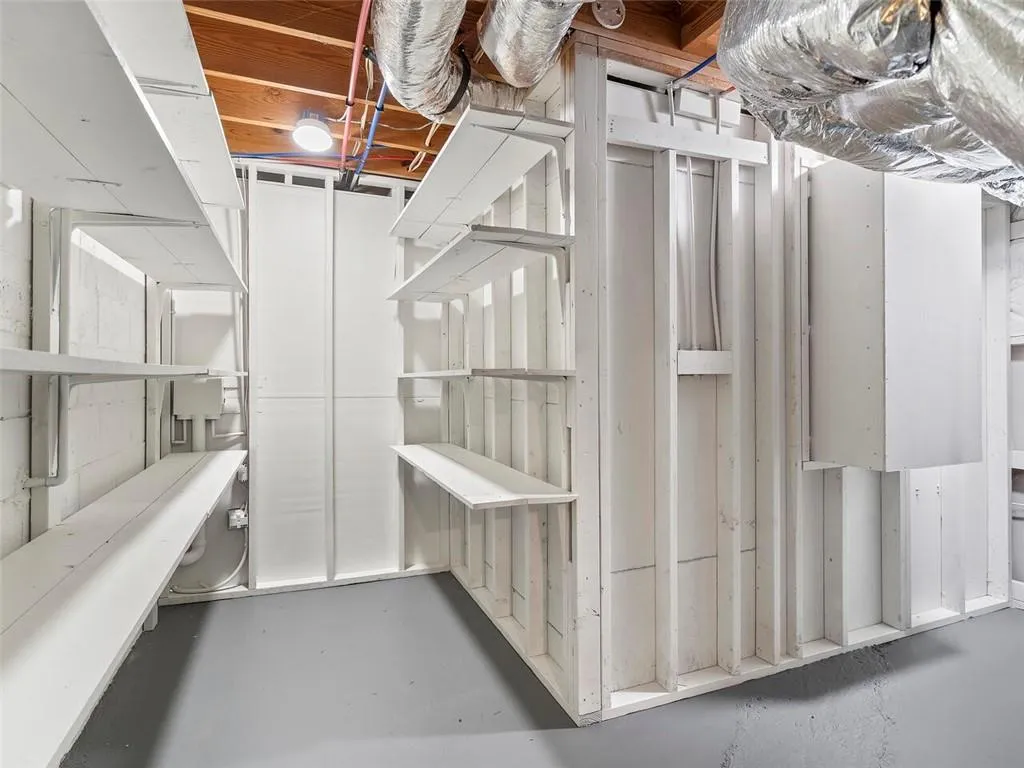 5540 Whitner Drive, Atlanta, Georgia 30327, 7 Bedrooms Bedrooms, ,4 BathroomsBathrooms,Residential,Sold,5540 Whitner Drive,7358435