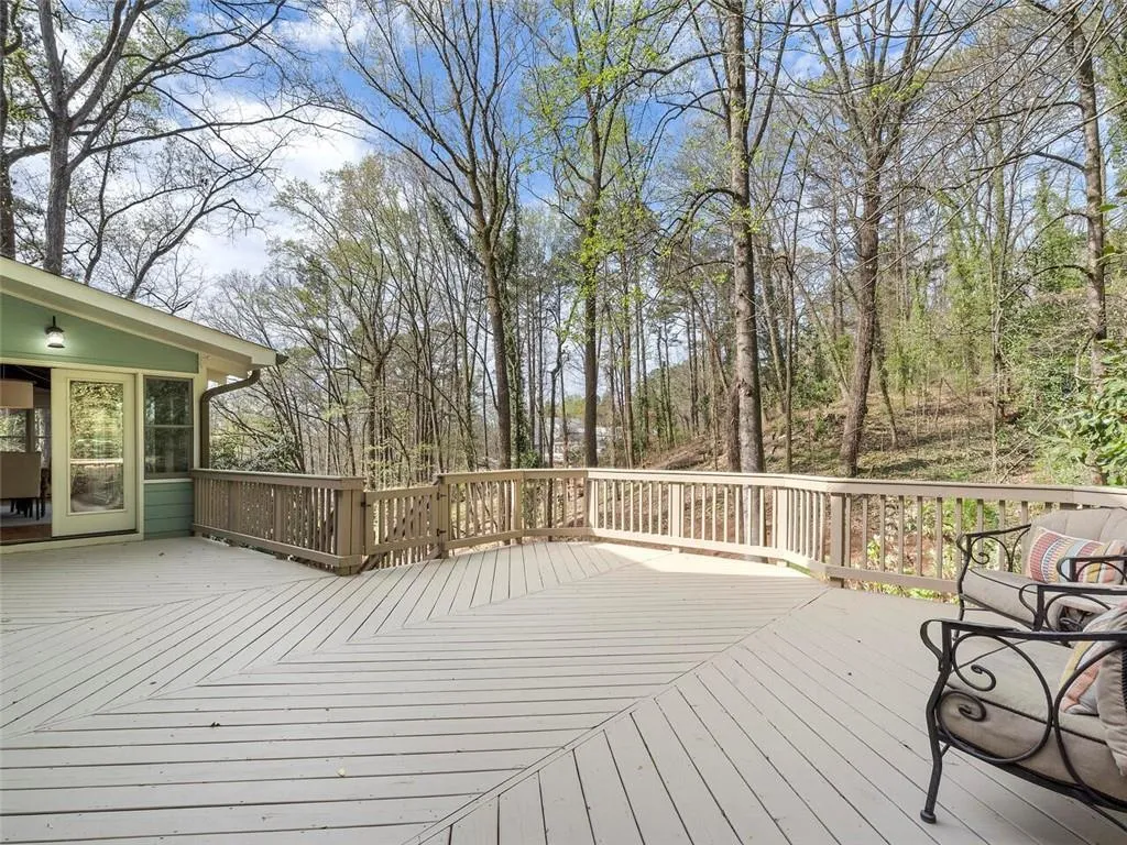 5540 Whitner Drive, Atlanta, Georgia 30327, 7 Bedrooms Bedrooms, ,4 BathroomsBathrooms,Residential,Sold,5540 Whitner Drive,7358435