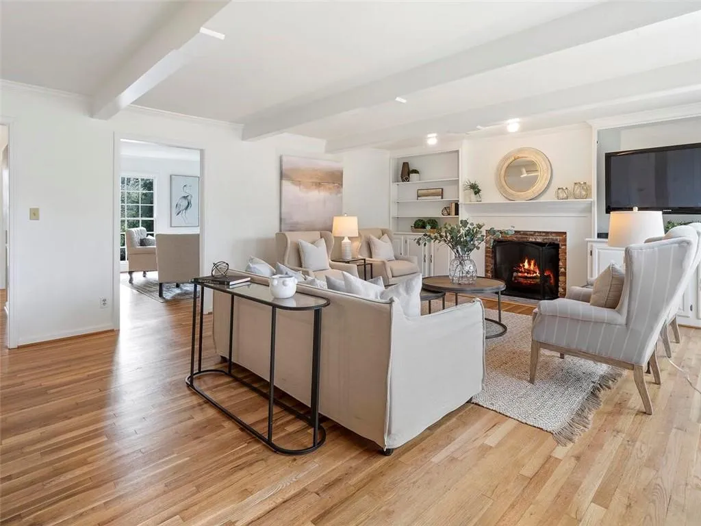 5540 Whitner Drive, Atlanta, Georgia 30327, 7 Bedrooms Bedrooms, ,4 BathroomsBathrooms,Residential,Sold,5540 Whitner Drive,7358435