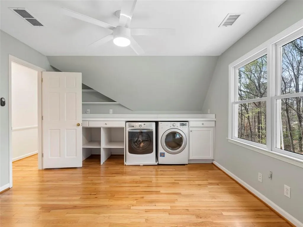 5540 Whitner Drive, Atlanta, Georgia 30327, 7 Bedrooms Bedrooms, ,4 BathroomsBathrooms,Residential,Sold,5540 Whitner Drive,7358435