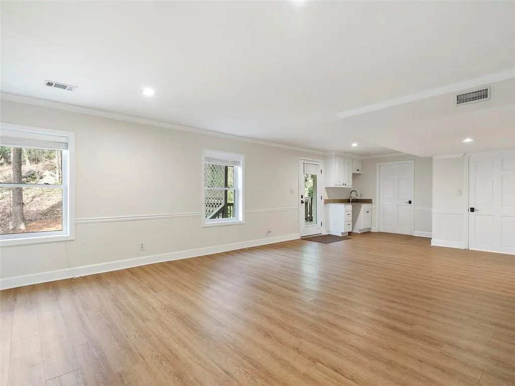 5540 Whitner Drive, Atlanta, Georgia 30327, 7 Bedrooms Bedrooms, ,4 BathroomsBathrooms,Residential,Sold,5540 Whitner Drive,7358435