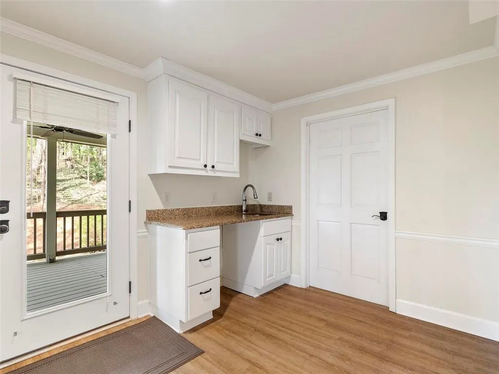 5540 Whitner Drive, Atlanta, Georgia 30327, 7 Bedrooms Bedrooms, ,4 BathroomsBathrooms,Residential,Sold,5540 Whitner Drive,7358435