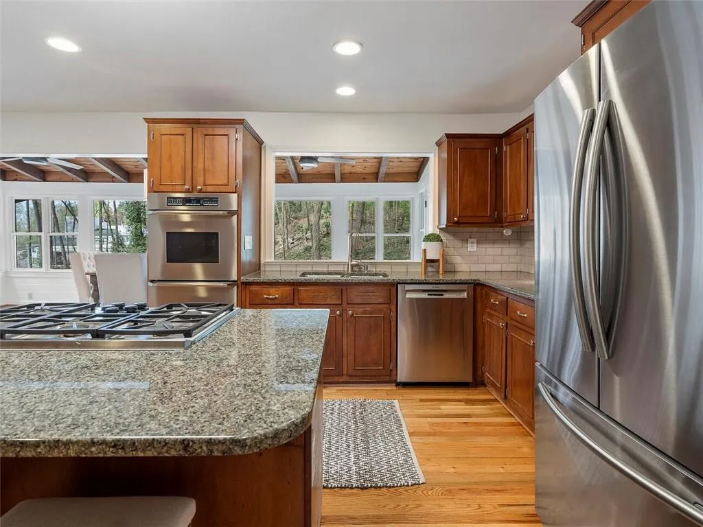 5540 Whitner Drive, Atlanta, Georgia 30327, 7 Bedrooms Bedrooms, ,4 BathroomsBathrooms,Residential,Sold,5540 Whitner Drive,7358435