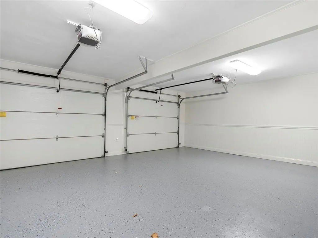 5540 Whitner Drive, Atlanta, Georgia 30327, 7 Bedrooms Bedrooms, ,4 BathroomsBathrooms,Residential,Sold,5540 Whitner Drive,7358435