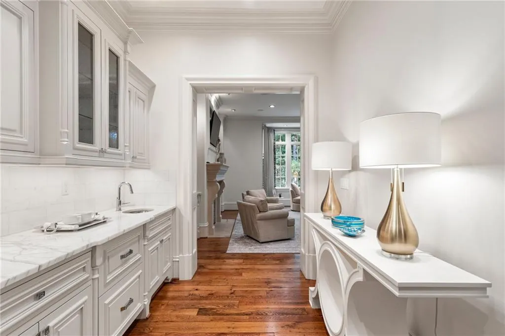 Marble heated floors, steam double shower with motorized blinds.
