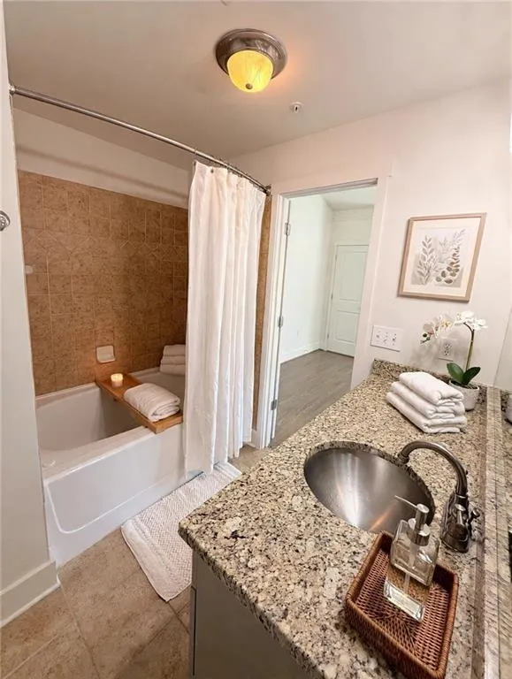 Virtually Staged - Master Bathroom