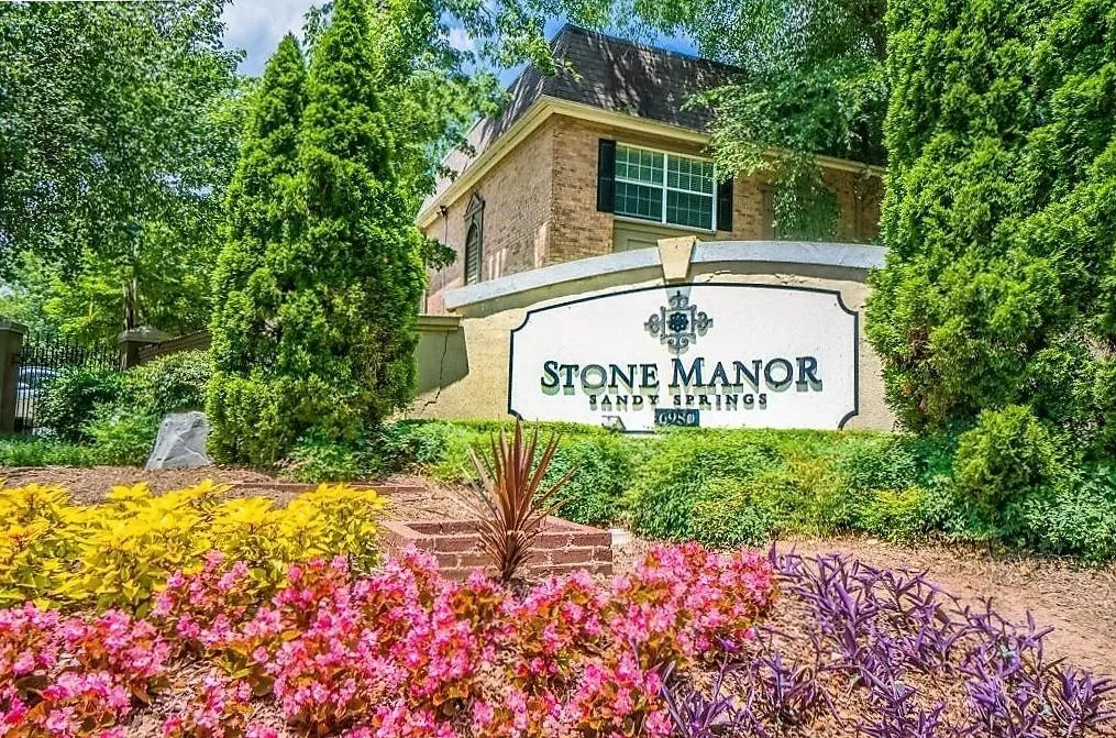 6980 Roswell Road Unit E4, Sandy Springs, Georgia 30328, 2 Bedrooms Bedrooms, ,1 BathroomBathrooms,Residential,Sold,6980 Roswell Road Unit E4,5645915