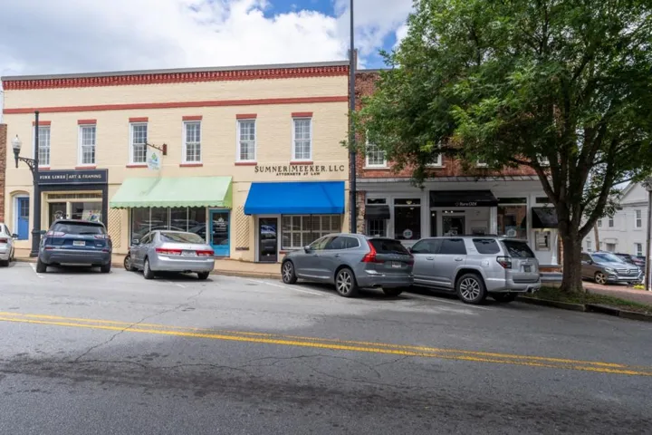 10 E Broad Street, Newnan, Georgia 30263