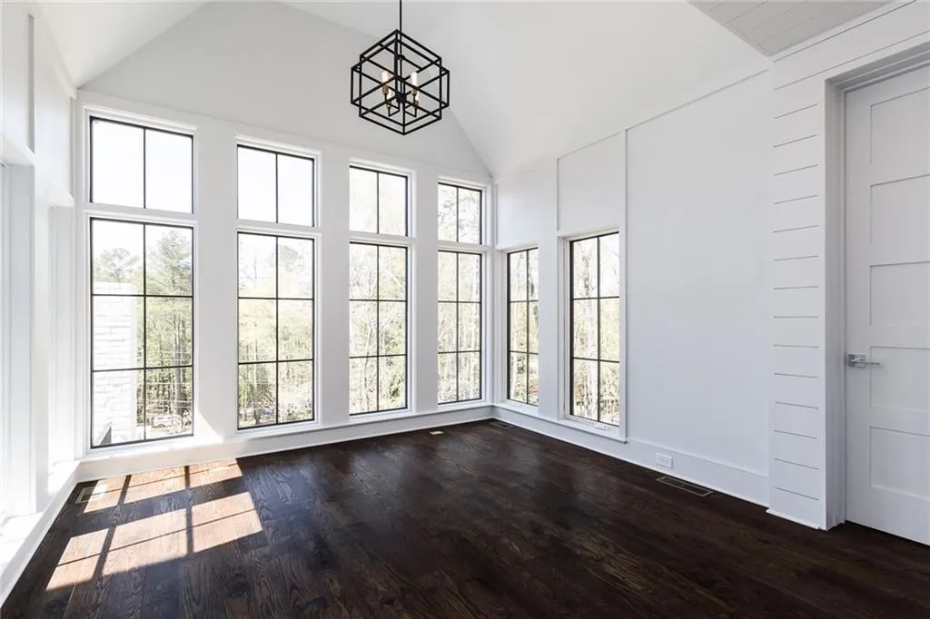1875 Spalding Drive, Sandy Springs, Georgia 30350, 5 Bedrooms Bedrooms, ,6 BathroomsBathrooms,Residential,Sold,1875 Spalding Drive,6093412