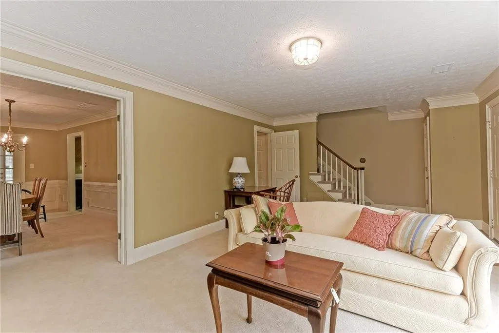 7938 Briar Villa Place, Sandy Springs, Georgia 30350, 3 Bedrooms Bedrooms, ,2 BathroomsBathrooms,Residential,Sold,7938 Briar Villa Place,5994759