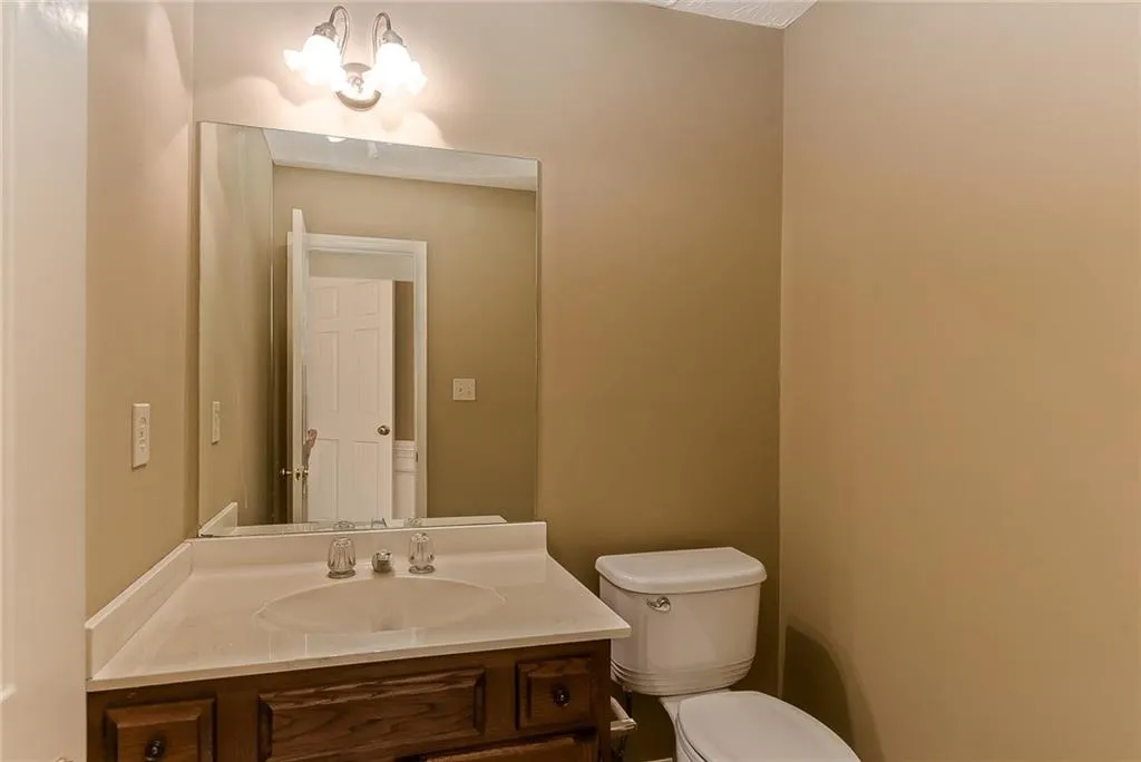 7938 Briar Villa Place, Sandy Springs, Georgia 30350, 3 Bedrooms Bedrooms, ,2 BathroomsBathrooms,Residential,Sold,7938 Briar Villa Place,5994759