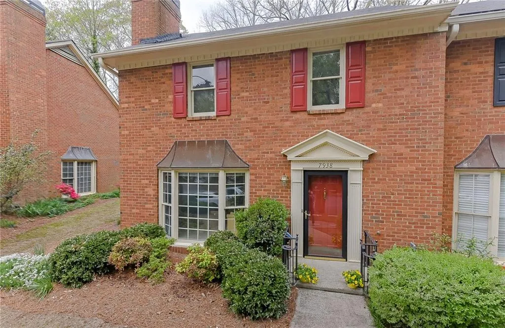 7938 Briar Villa Place, Sandy Springs, Georgia 30350, 3 Bedrooms Bedrooms, ,2 BathroomsBathrooms,Residential,Sold,7938 Briar Villa Place,5994759