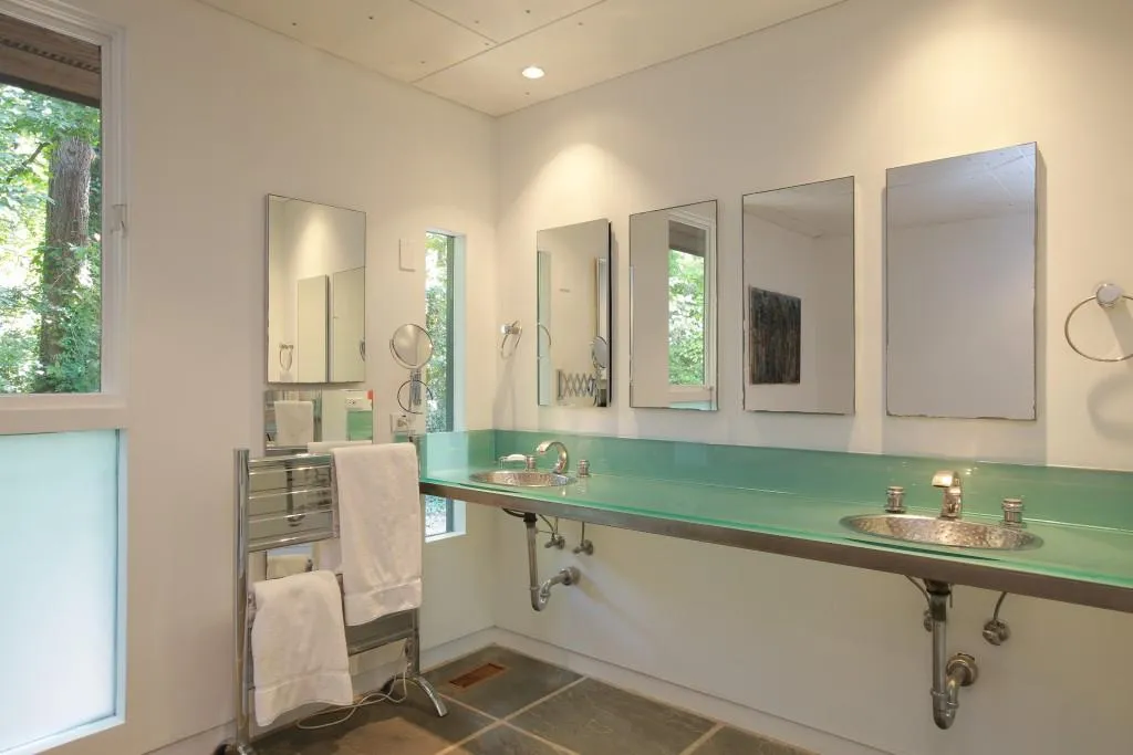 35 Old Powers Place, Sandy Springs, Georgia 30327, 4 Bedrooms Bedrooms, ,4 BathroomsBathrooms,Residential,Sold,35 Old Powers Place,6923240