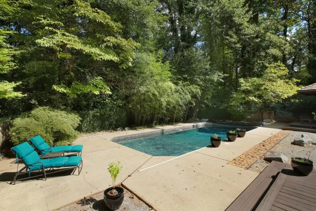 35 Old Powers Place, Sandy Springs, Georgia 30327, 4 Bedrooms Bedrooms, ,4 BathroomsBathrooms,Residential,Sold,35 Old Powers Place,6923240