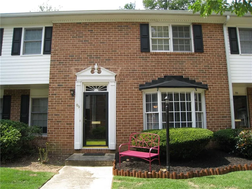 6520 Roswell Road Unit 89, Atlanta, Georgia 30328, 2 Bedrooms Bedrooms, ,1 BathroomBathrooms,Residential,Sold,6520 Roswell Road Unit 89,5863240
