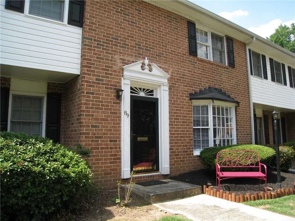 6520 Roswell Road Unit 89, Atlanta, Georgia 30328, 2 Bedrooms Bedrooms, ,1 BathroomBathrooms,Residential,Sold,6520 Roswell Road Unit 89,5863240