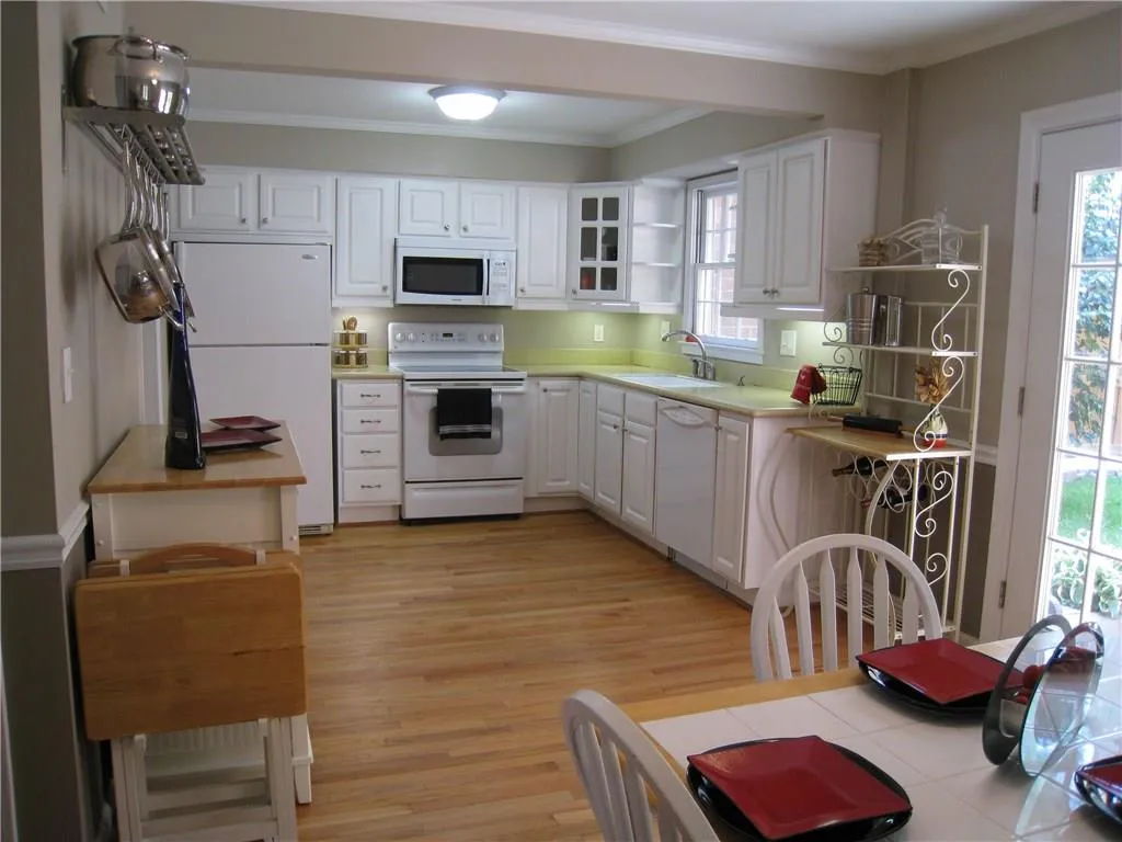 6520 Roswell Road Unit 89, Atlanta, Georgia 30328, 2 Bedrooms Bedrooms, ,1 BathroomBathrooms,Residential,Sold,6520 Roswell Road Unit 89,5863240