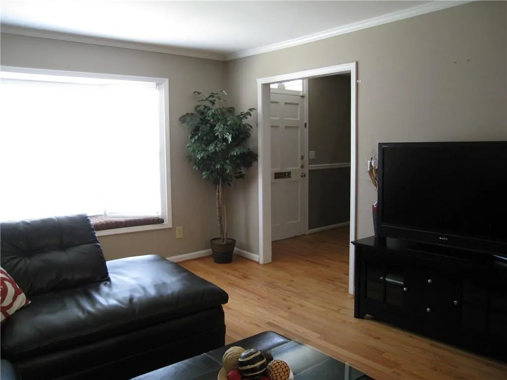 6520 Roswell Road Unit 89, Atlanta, Georgia 30328, 2 Bedrooms Bedrooms, ,1 BathroomBathrooms,Residential,Sold,6520 Roswell Road Unit 89,5863240