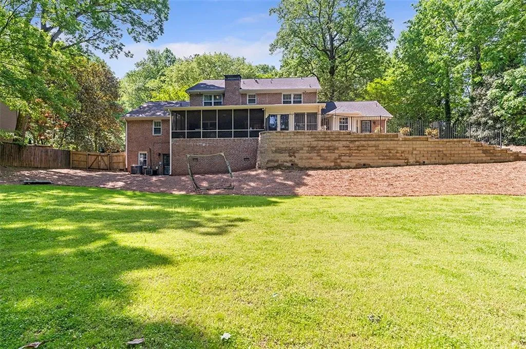 6025 River Chase Circle Nw, Sandy Springs, Georgia 30328, 7 Bedrooms Bedrooms, ,5 BathroomsBathrooms,Residential,Sold,6025 River Chase Circle Nw,7038997